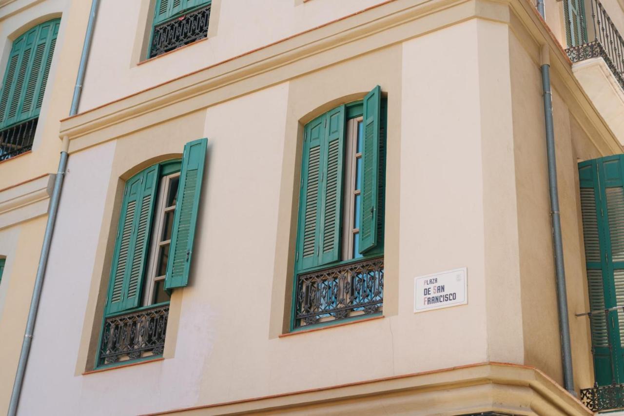 Coverlin Apartamentos San Francisco Malaga Exterior photo