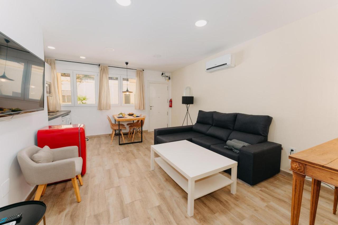 Coverlin Apartamentos San Francisco Malaga Room photo