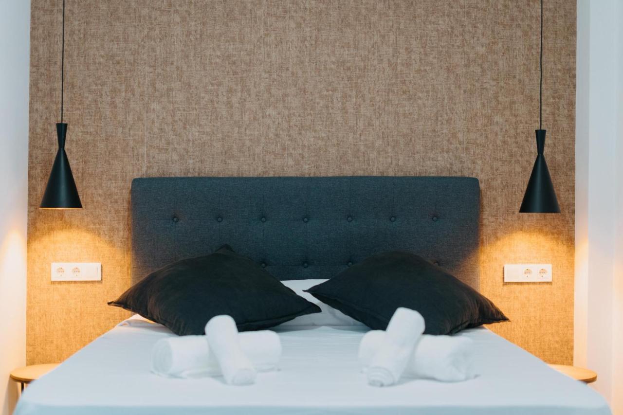 Coverlin Apartamentos San Francisco Malaga Room photo