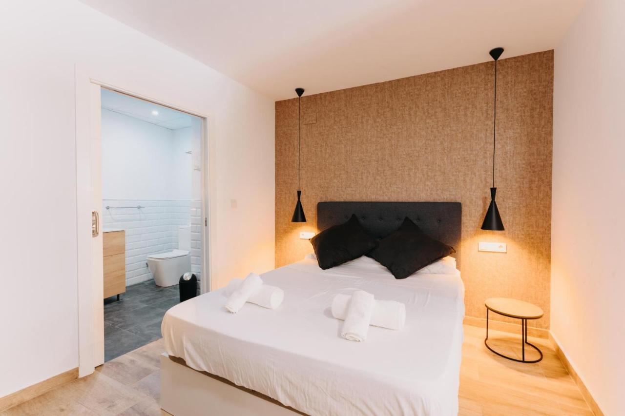 Coverlin Apartamentos San Francisco Malaga Room photo
